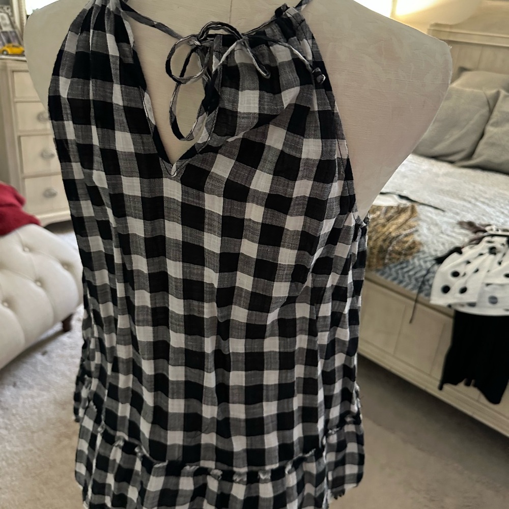 Modcloth Black and White Sleeveless Pleated Tank Top - Picture 2 of 3
